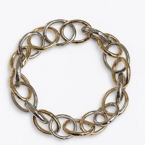 ⚜️ Elegant Gold and Silver Chain Bracelet